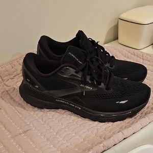 Brooks Adrenaline GTS 23 Size 10.5
